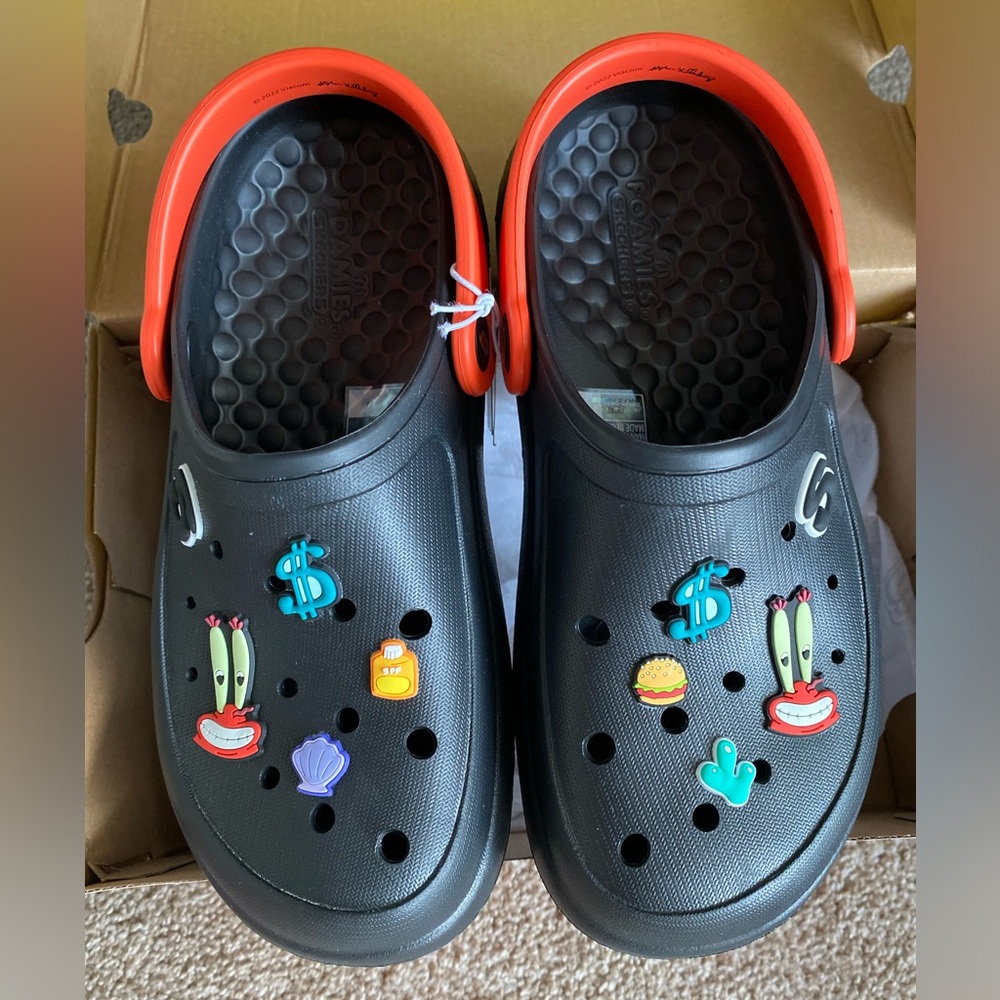 Skechers Sponge Bob Squarepants Women's Foamies Black NIB Size: 7